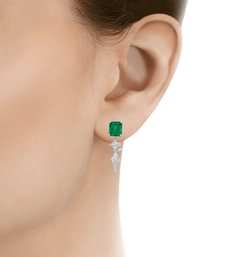 Oscar Heyman Colombian Emerald Earrings, 2.61 Carats
