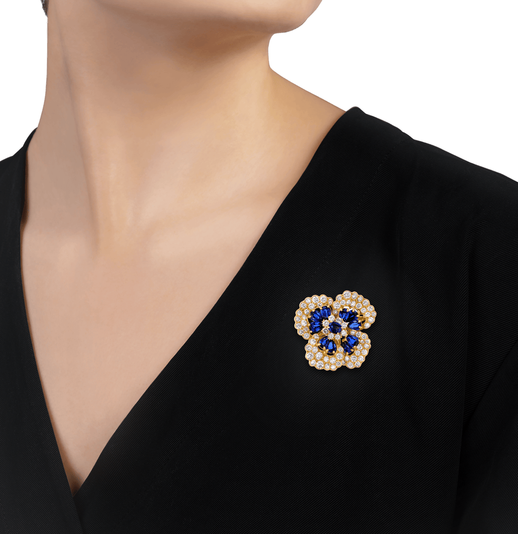 Oscar Heyman Floral Sapphire Brooch, 6.85 Carats