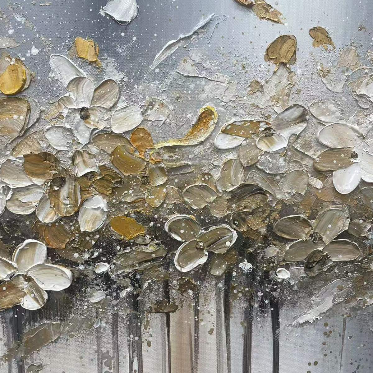 GOLDEN DRIFT: White and Gold Floral Abstract Painting for Living Room
